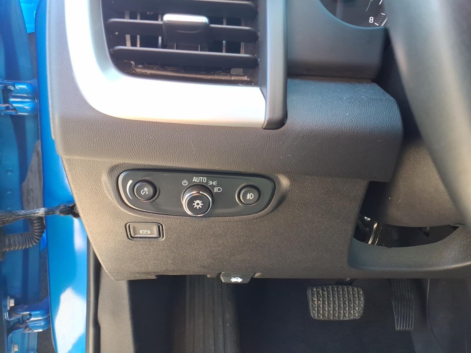 used 2024 GMC Terrain car, priced at $26,222