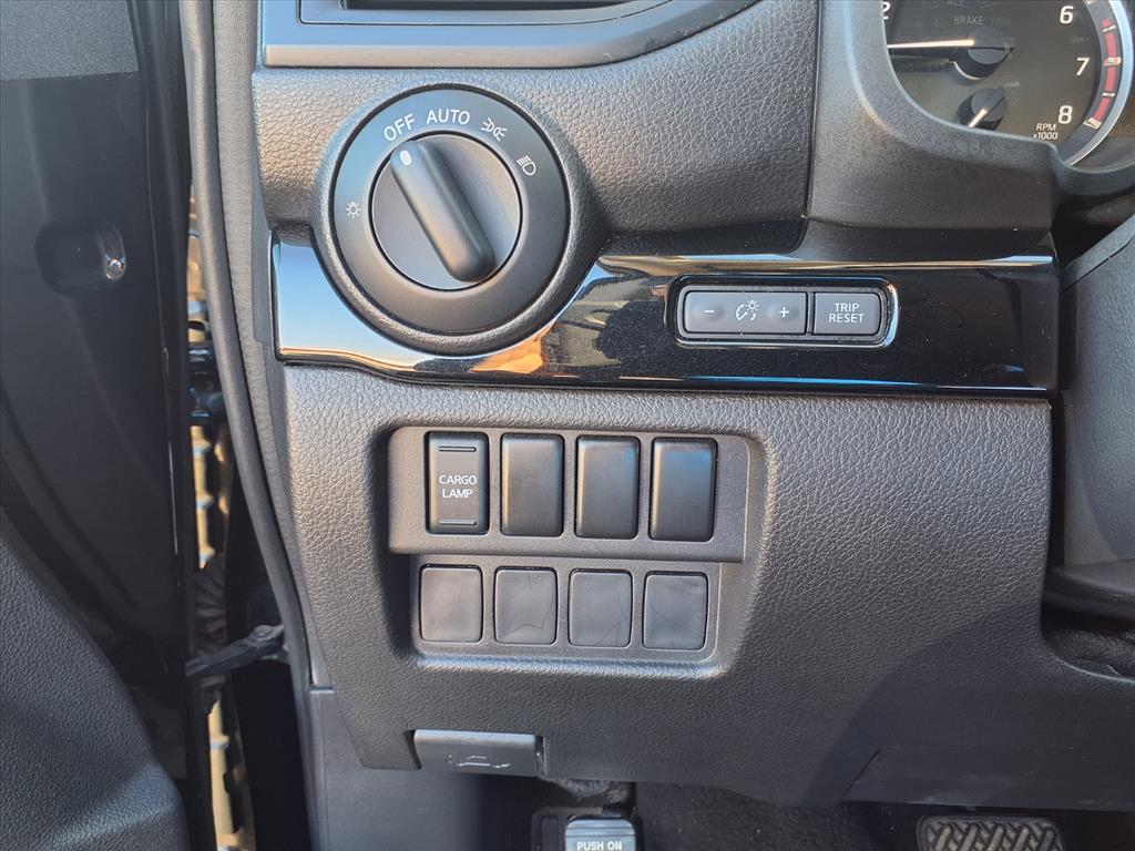 used 2023 Nissan Titan car, priced at $32,777