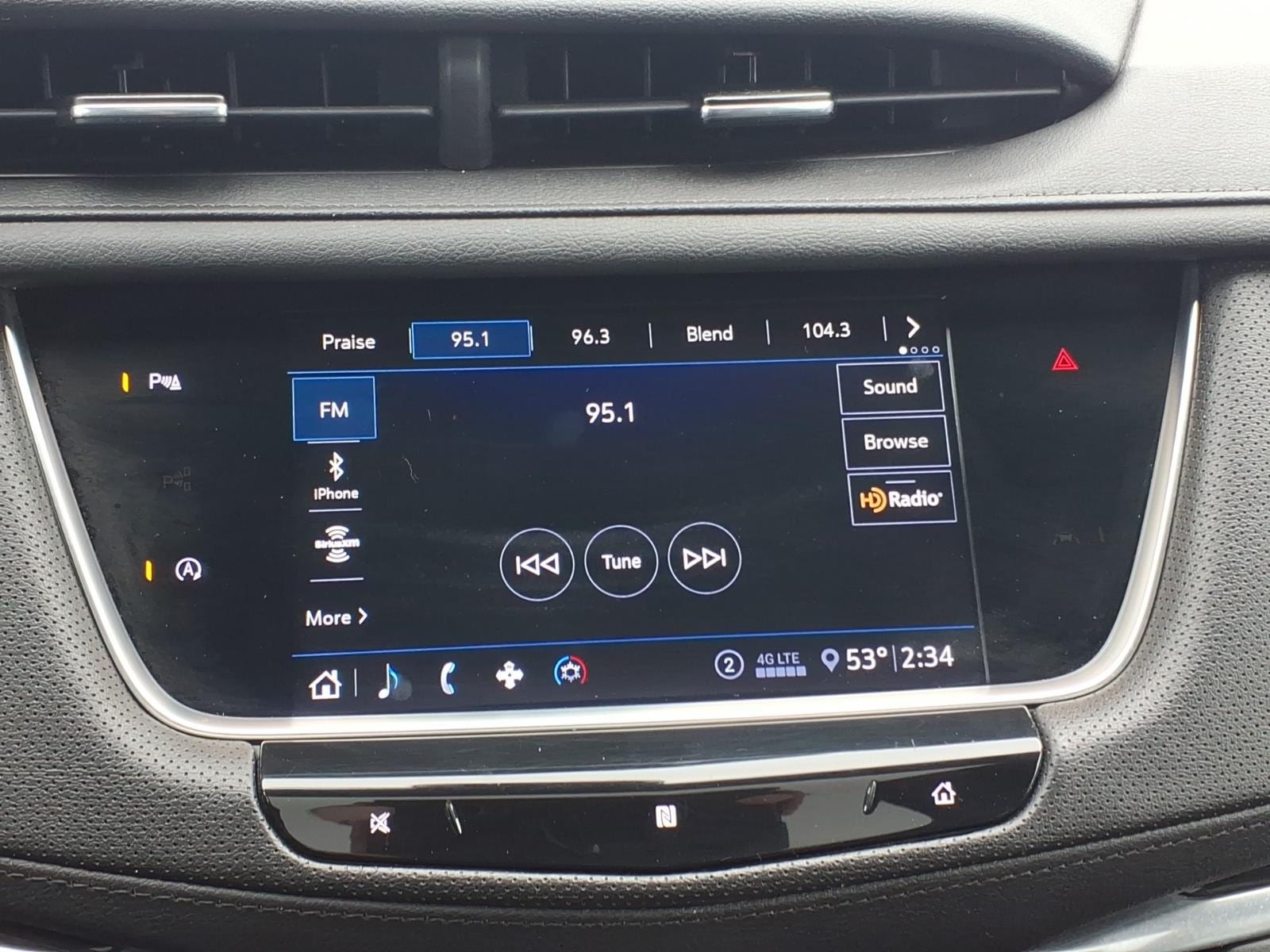 used 2020 Cadillac XT5 car, priced at $28,093