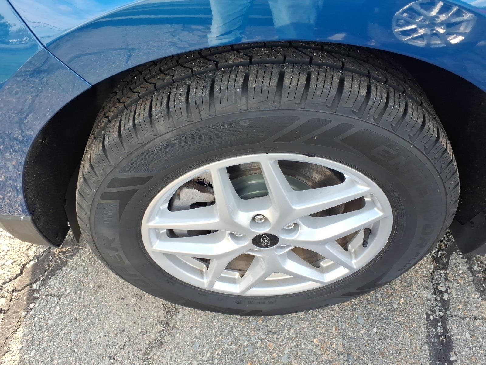 used 2024 Ford Edge car, priced at $24,426