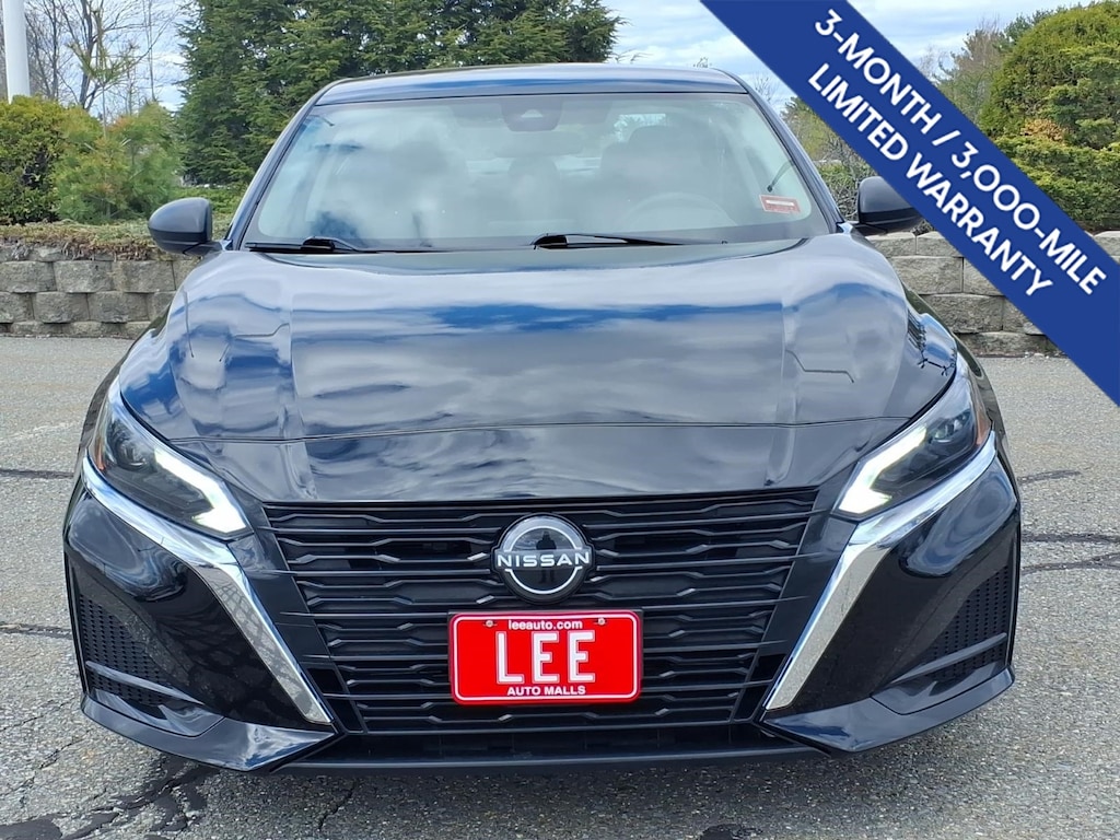 Used 2024 Nissan Altima 2.5 SV Sedan