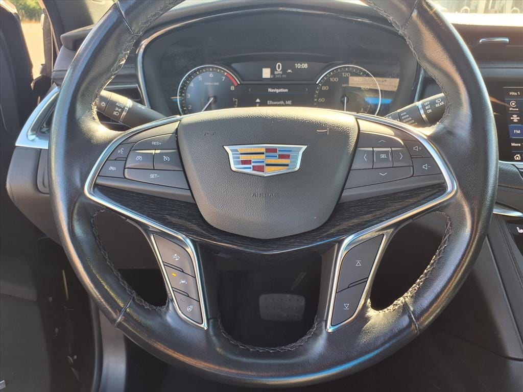 used 2023 Cadillac XT5 car, priced at $28,555