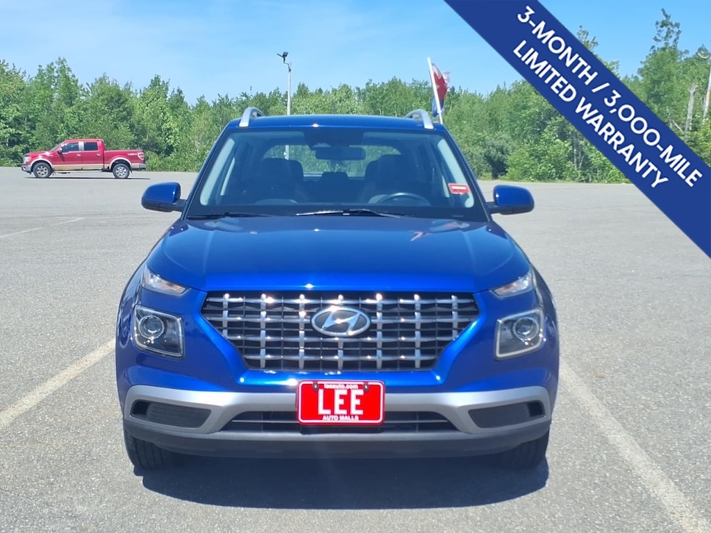 Used 2025 Hyundai Venue SEL SUV