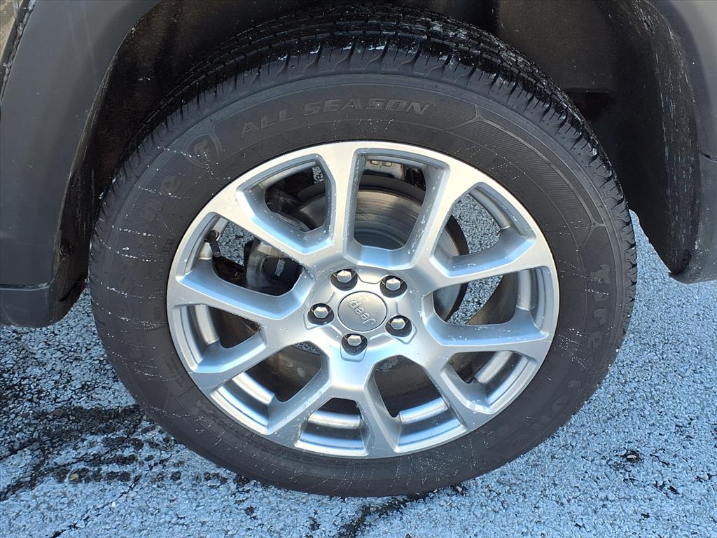 used 2022 Jeep Compass car, priced at $24,995