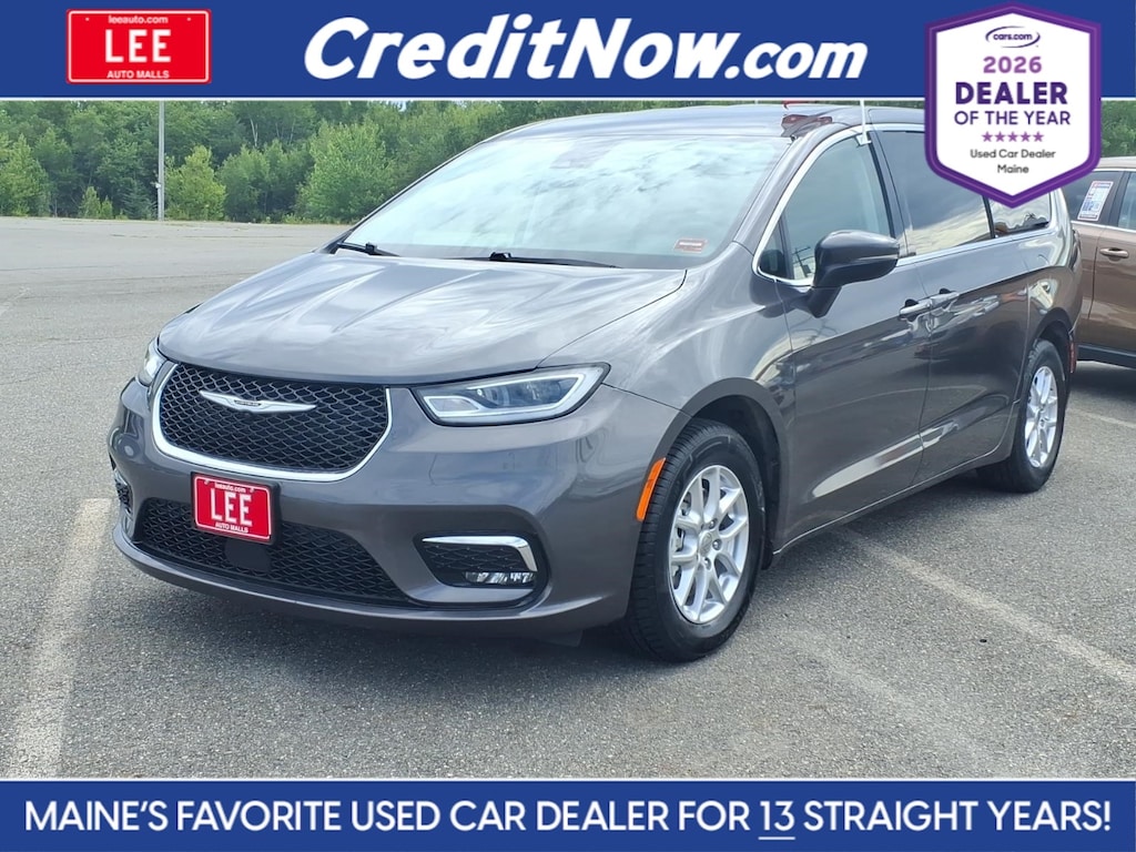 Used 2023 Chrysler Pacifica Touring L Minivan/Van