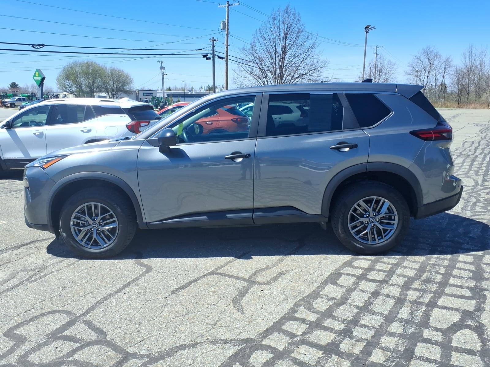 used 2024 Nissan Rogue car, priced at $22,647