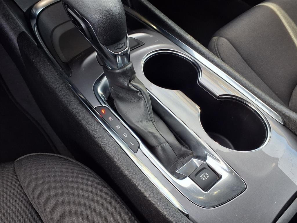 used 2023 Chevrolet Malibu car, priced at $18,999