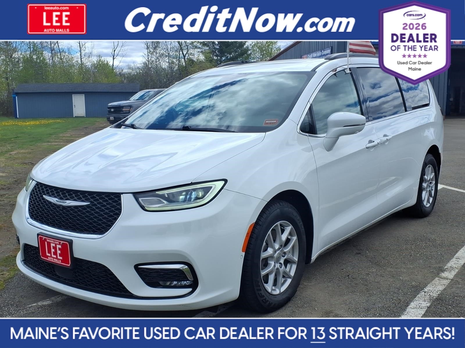 2022 Chrysler Pacifica Touring L's photo