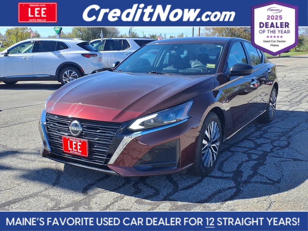 Used 2024 Nissan Altima 2.5 SV Sedan