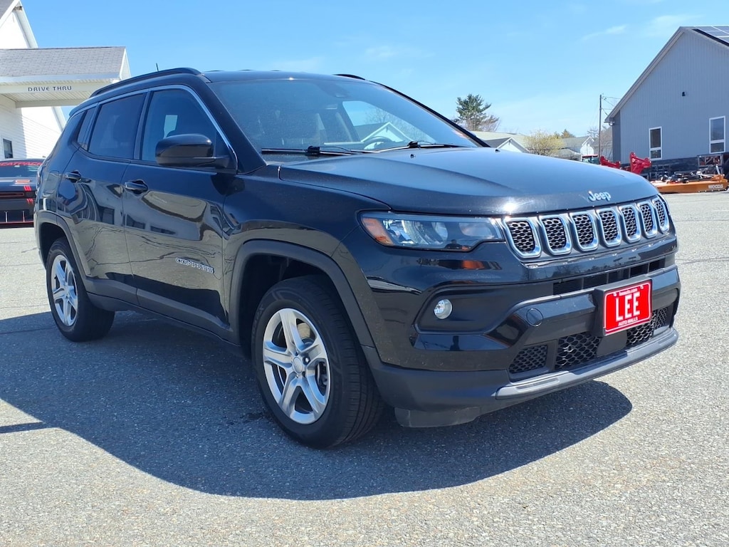 Used 2024 Jeep Compass Latitude SUV