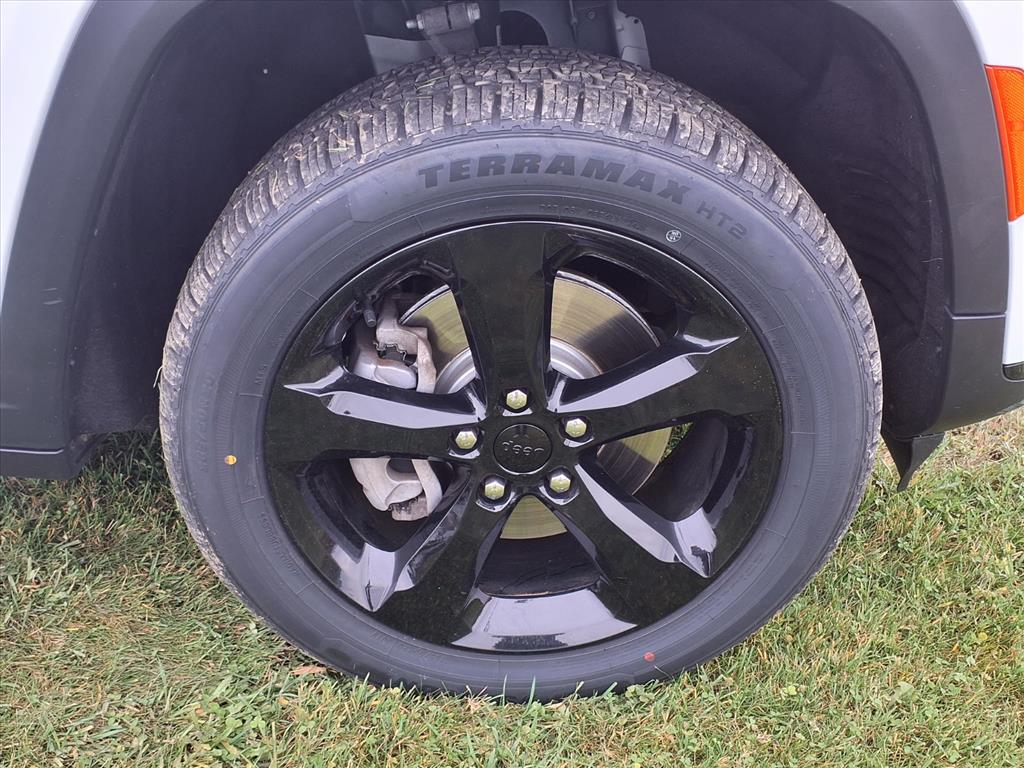 used 2023 Jeep Grand Cherokee L car, priced at $28,444