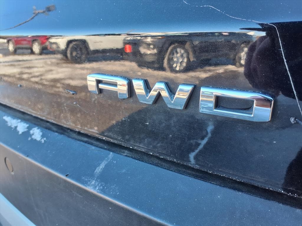 used 2021 GMC Acadia car, priced at $25,555