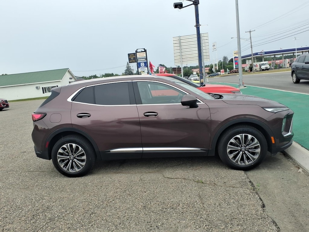 Used 2024 Buick Envision Preferred SUV