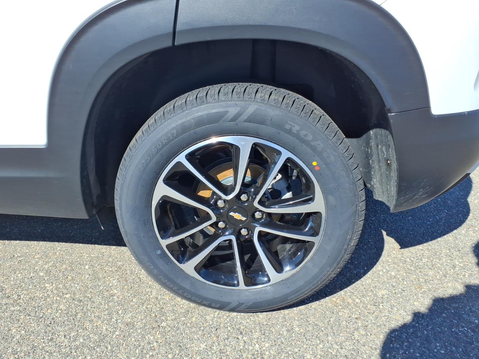 used 2025 Chevrolet TrailBlazer car, priced at $24,888