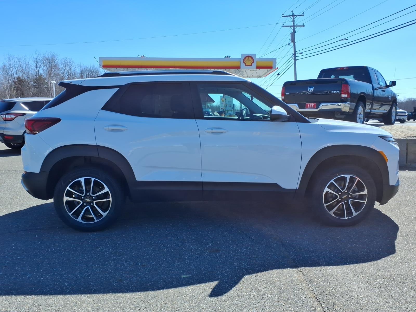 used 2025 Chevrolet TrailBlazer car, priced at $24,888