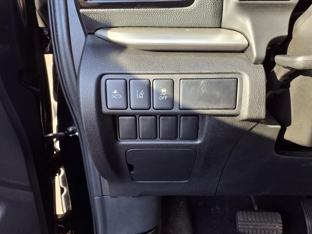 used 2024 Mitsubishi Eclipse Cross car, priced at $20,999