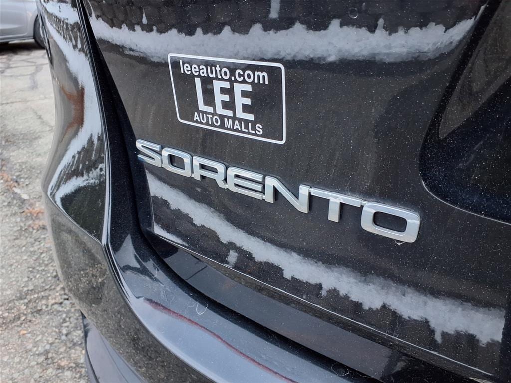 used 2019 Kia Sorento car, priced at $17,995
