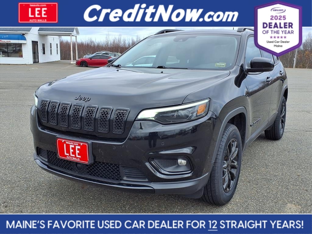 2023 Jeep Cherokee Altitude Lux's photo