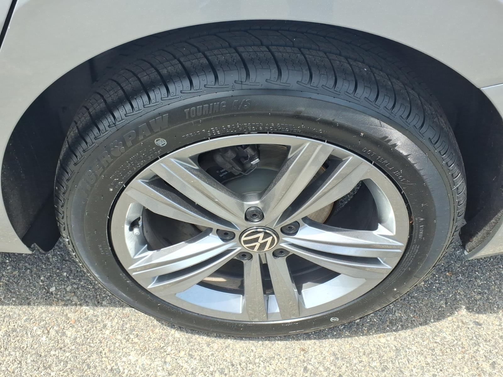 used 2024 Volkswagen Jetta car, priced at $22,337
