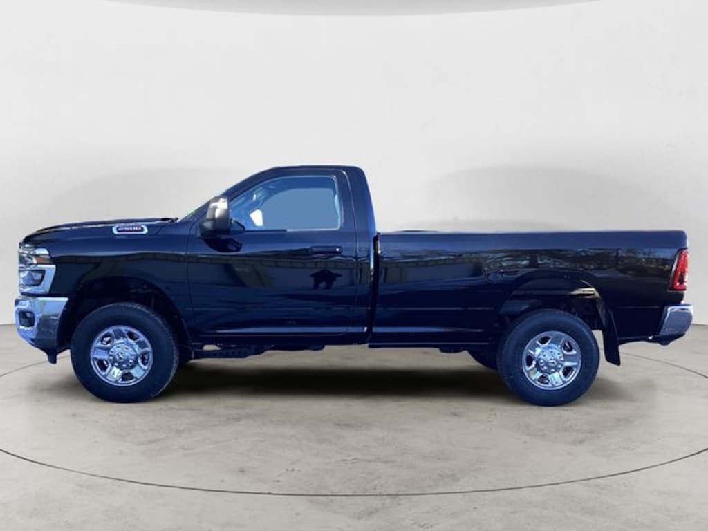 New 2026 Ram 2500 TRADESMAN REGULAR CAB 4X4 8' BOX Pickup
