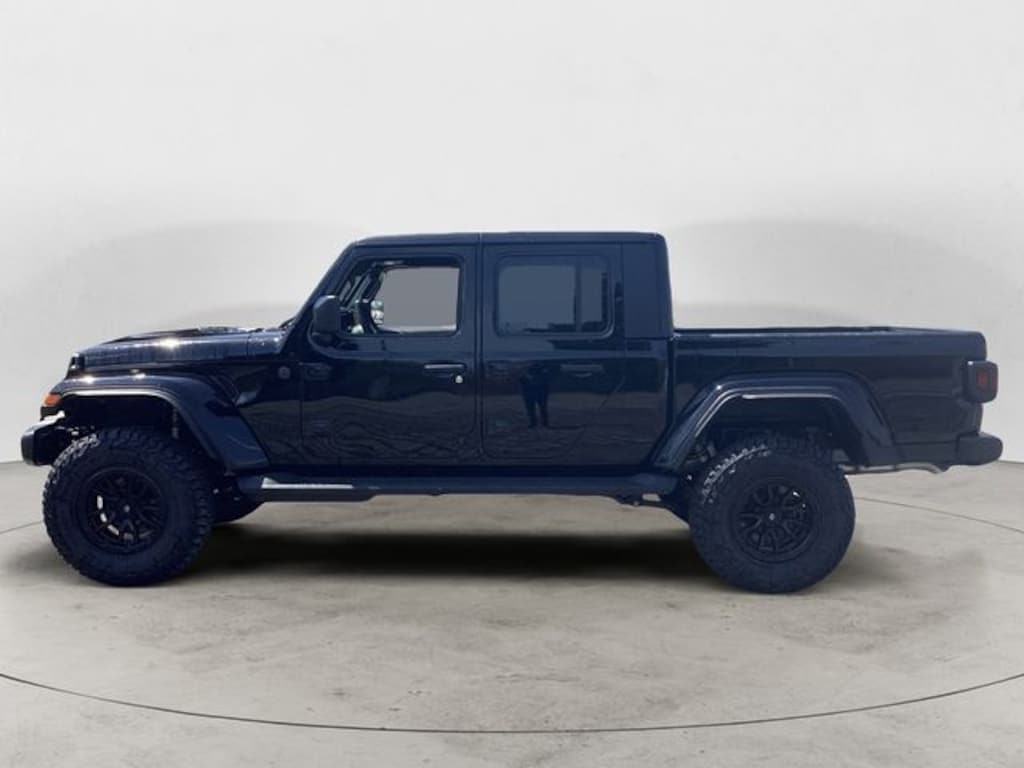 New 2026 Jeep Gladiator SPORT S 4X4 Pickup