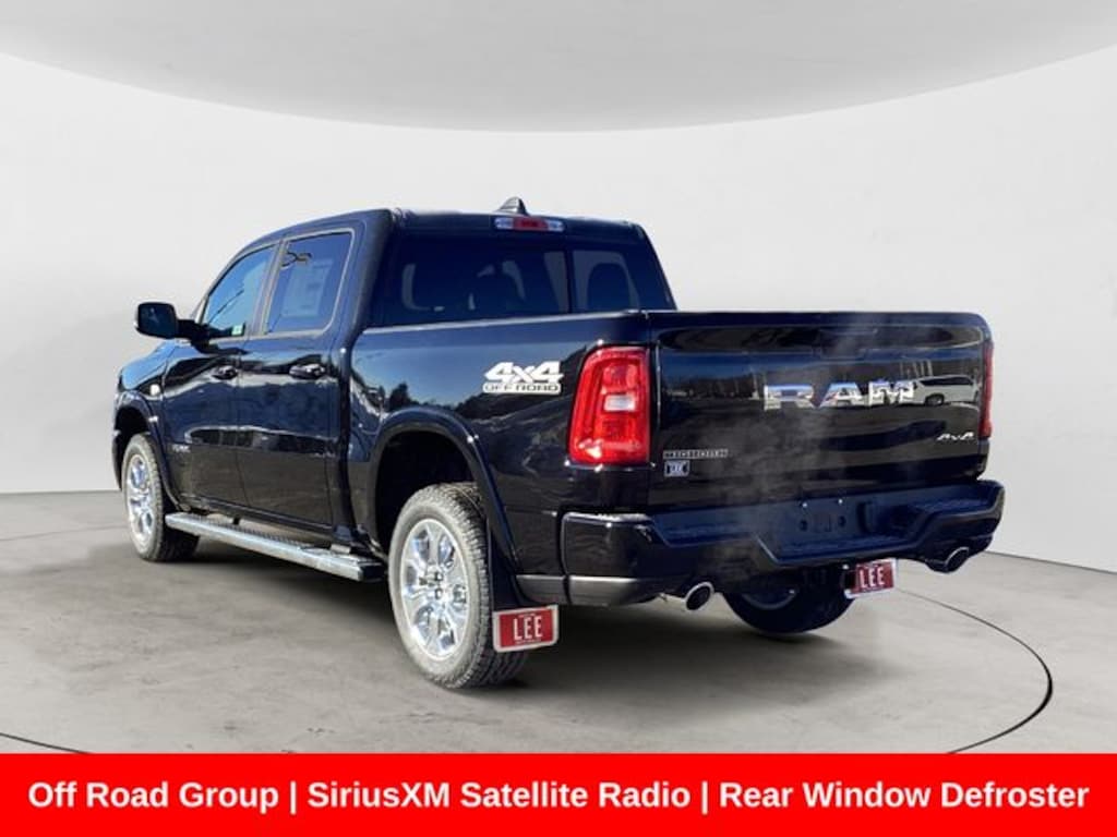 New 2026 Ram 1500 BIG HORN CREW CAB 4X4 5'7 BOX Pickup