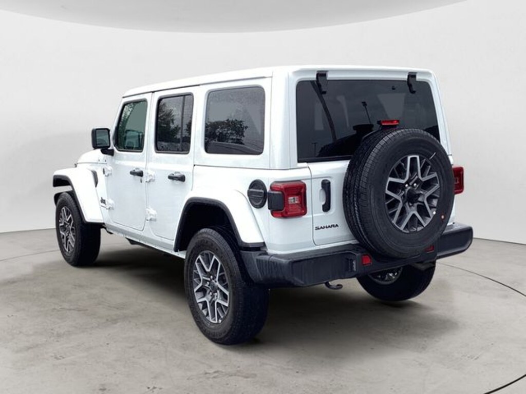 Certified 2025 Jeep Wrangler Sahara SUV