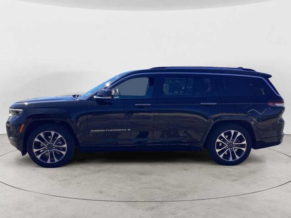Used 2023 Jeep Grand Cherokee L Overland SUV