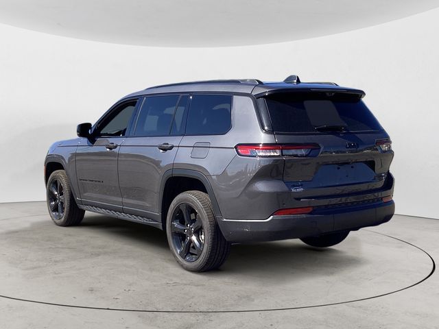 2024 Jeep Grand Cherokee Limited photo 3