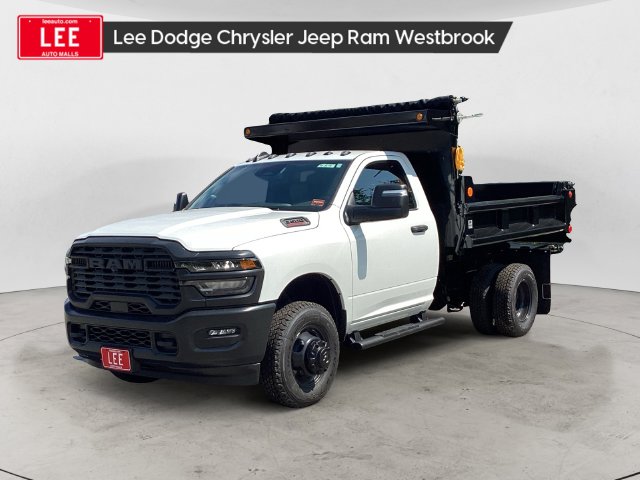 New 2026 Ram 3500 Chassis Cab TRADESMAN REGULAR 4X4 60' CA Pickup