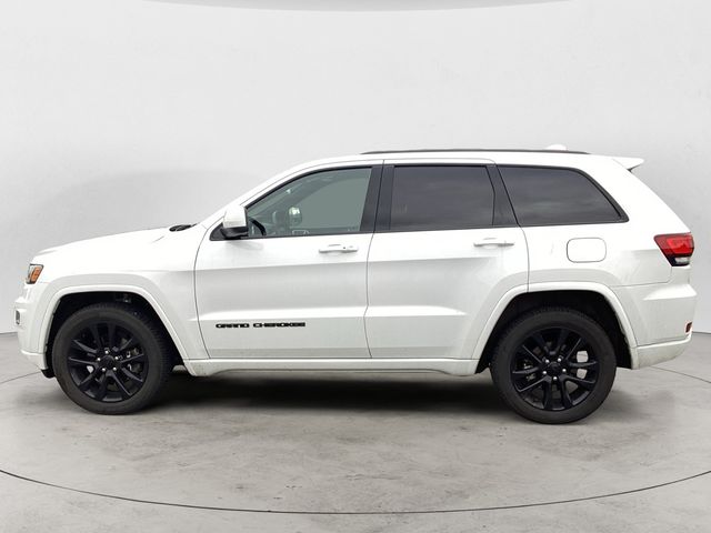 2021 Jeep Grand Cherokee Laredo X photo 2