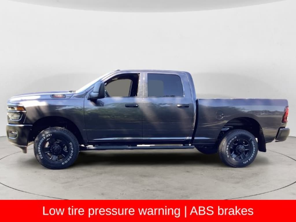 New 2026 Ram 2500 TRADESMAN CREW CAB 4X4 6'4 BOX Pickup