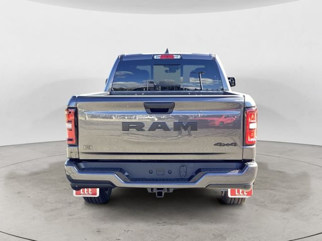 New 2025 Ram 1500 Tradesman Crew Cab 4x4 5'7 Box Pickup