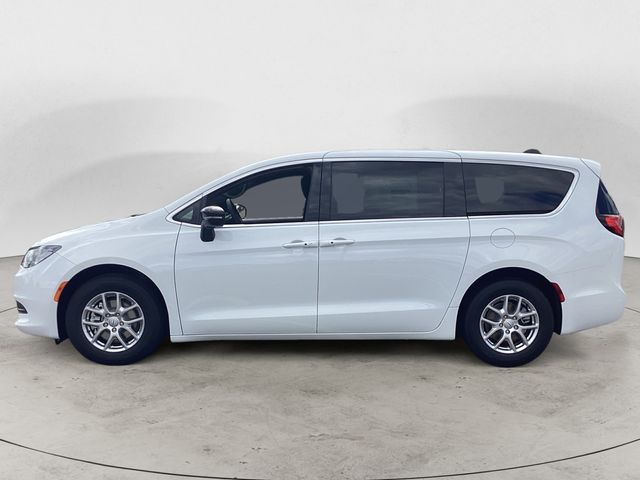 2026 Chrysler Voyager LX photo 2