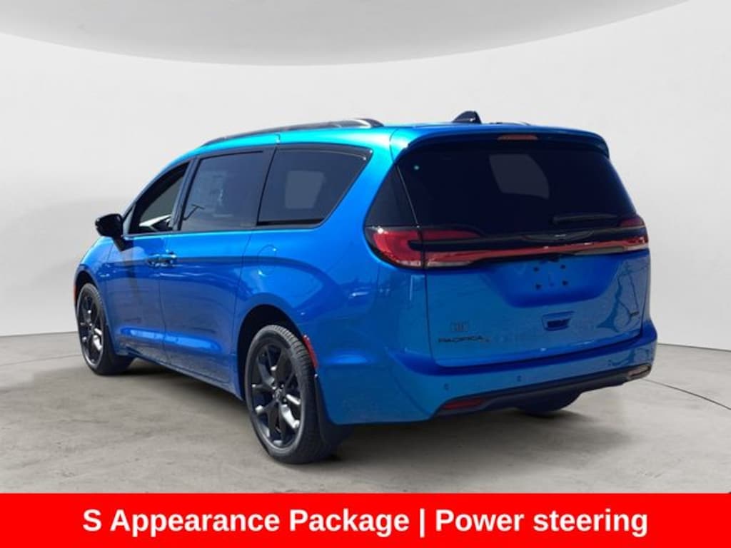 New 2026 Chrysler Pacifica SELECT AWD Passenger Van