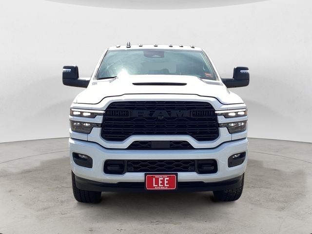 2026 RAM 3500 Laramie - Photo 9