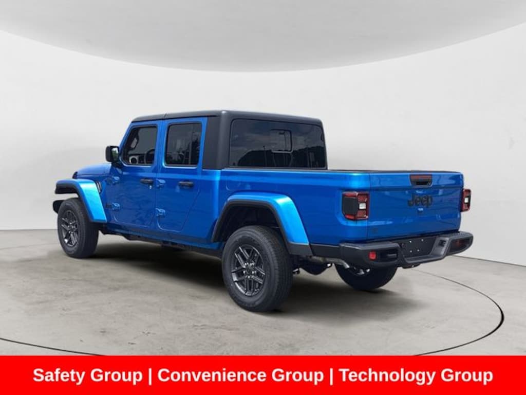 New 2025 Jeep Gladiator SPORT S 4X4 Pickup