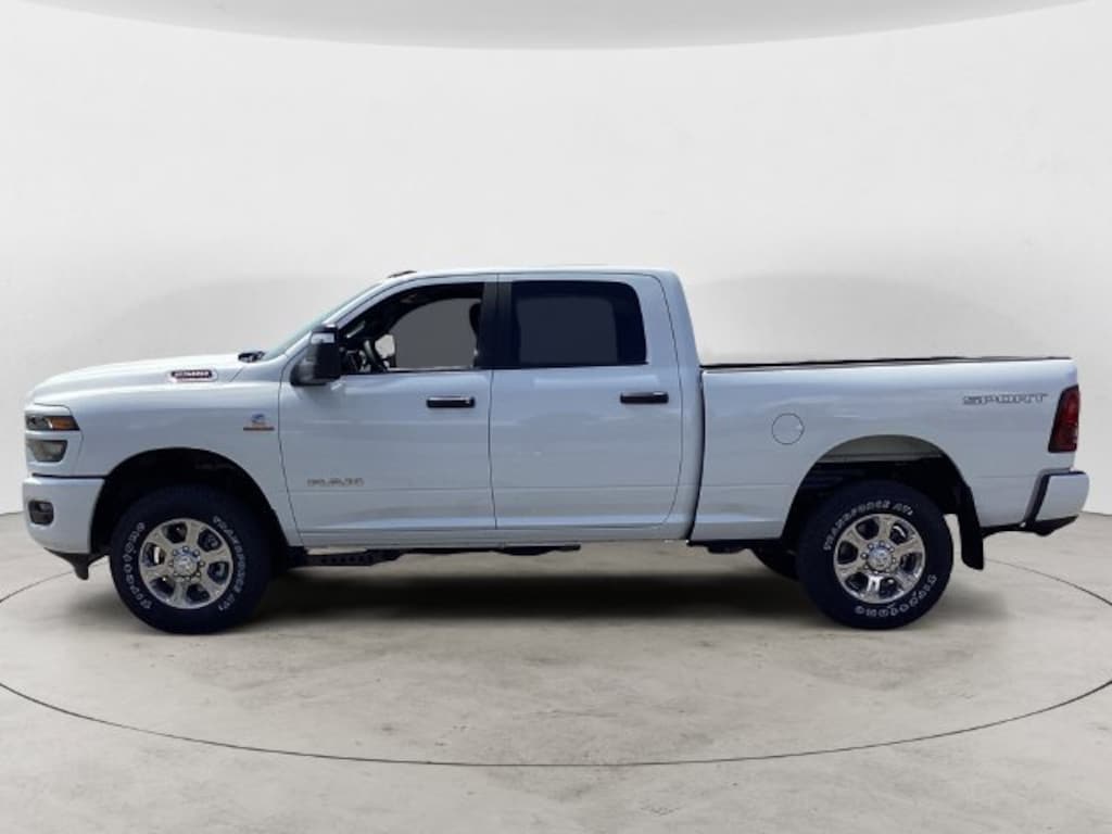New 2026 Ram 2500 BIG HORN CREW CAB 4X4 6'4 BOX Pickup