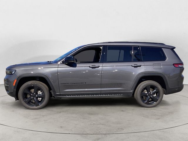 2024 Jeep Grand Cherokee Limited photo 2