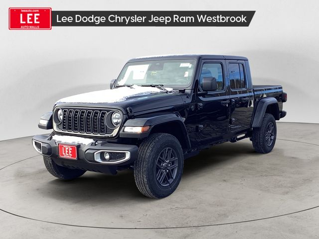 2026 Jeep Gladiator Sport S's photo