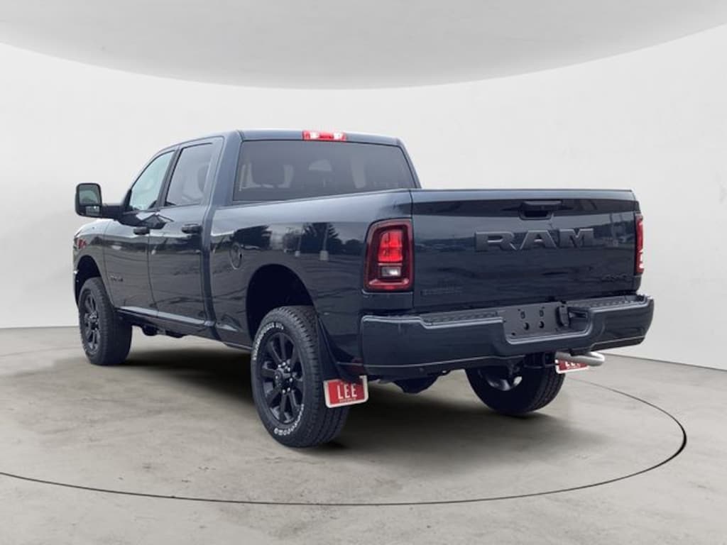 New 2026 Ram 2500 BIG HORN CREW CAB 4X4 6'4 BOX Pickup