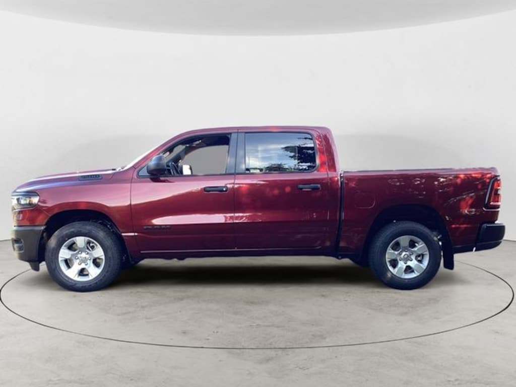 New 2026 Ram 1500 TRADESMAN CREW CAB 4X4 5'7 BOX Pickup