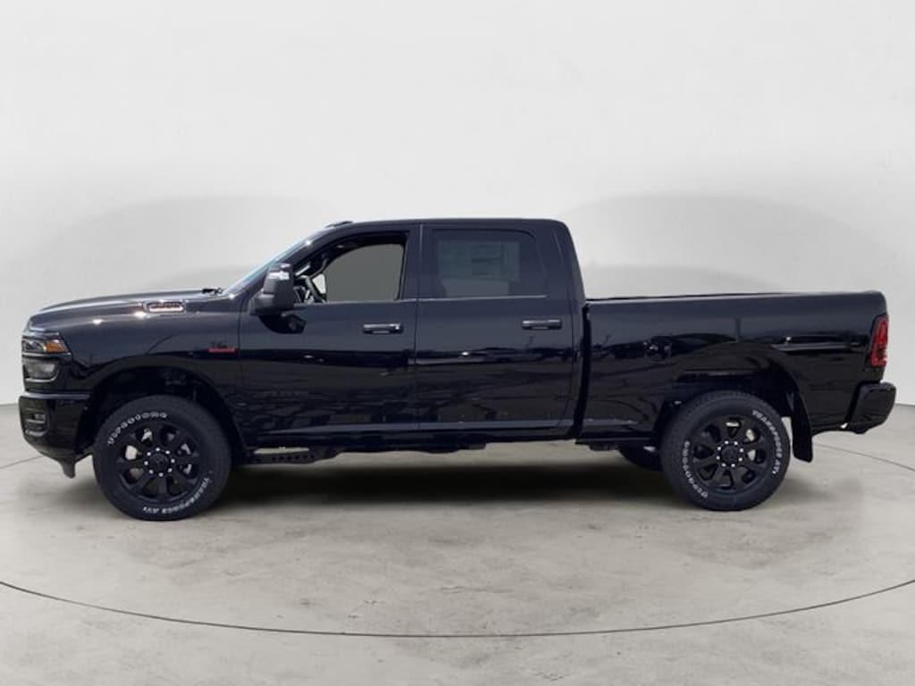 New 2026 Ram 2500 BIG HORN CREW CAB 4X4 6'4 BOX Pickup