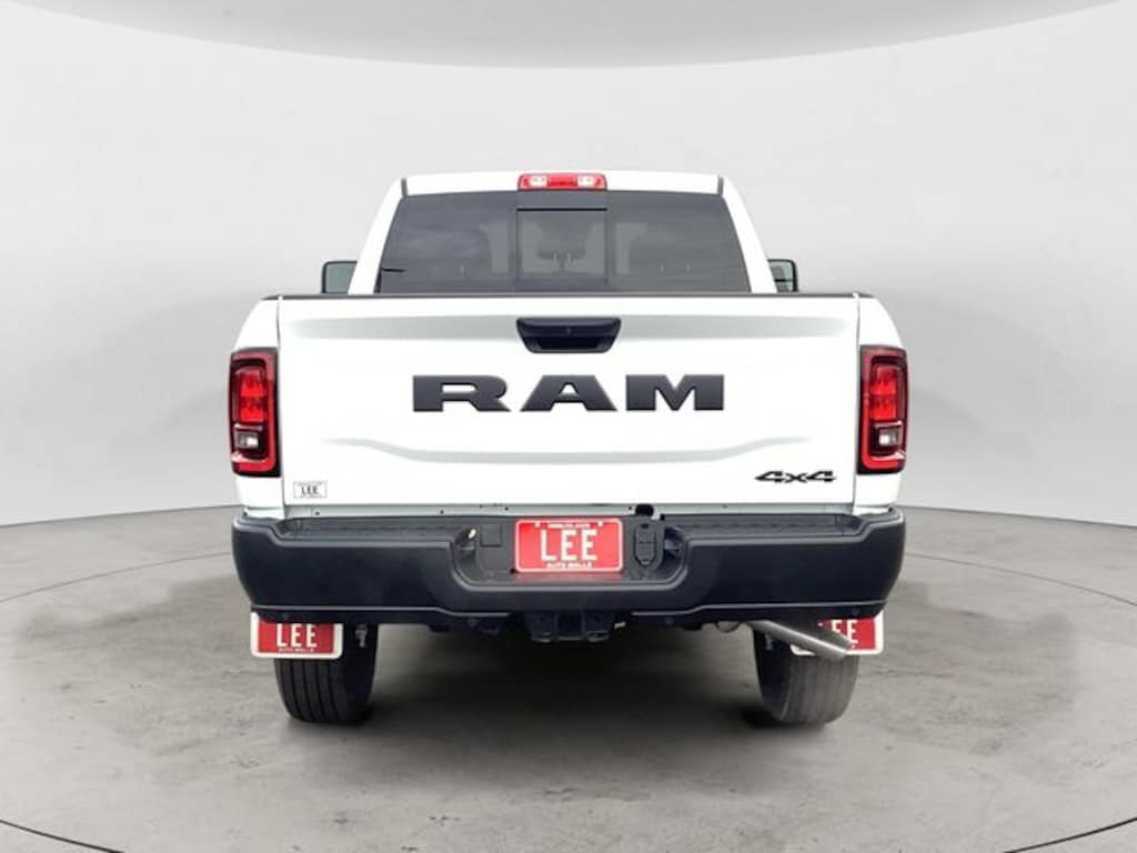 New 2026 Ram 2500 TRADESMAN CREW CAB 4X4 6'4 BOX Pickup