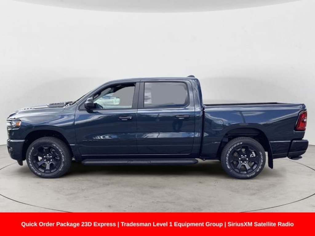 New 2026 Ram 1500 EXPRESS CREW CAB 4X4 5'7 BOX Pickup