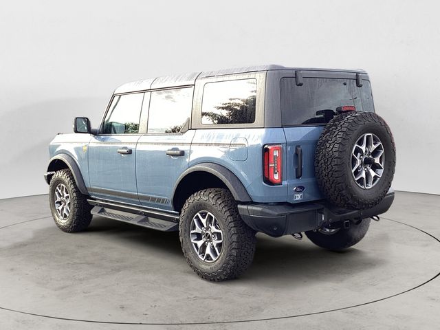 2024 Ford Bronco Badlands photo 3