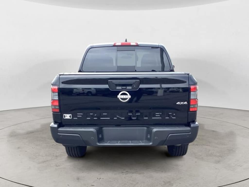 Used 2025 Nissan Frontier S Truck