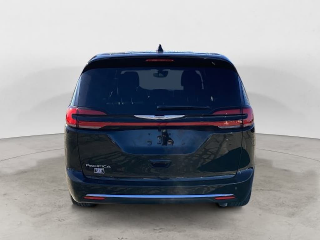New 2026 Chrysler Pacifica SELECT Passenger Van