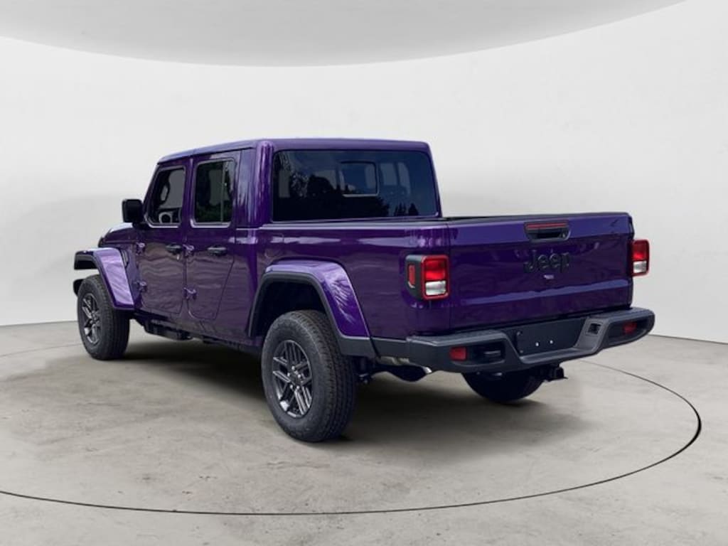 New 2026 Jeep Gladiator SPORT S 4X4 Pickup