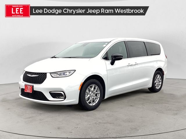 2026 Chrysler Pacifica Passenger Van 